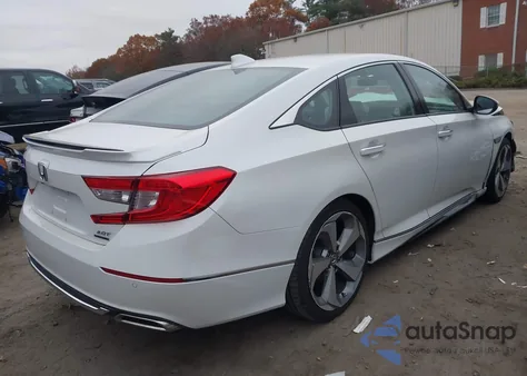 2018 Honda Accord Touring 2.0T from USA, damaged, VIN 1HGCV2F96JA017205
